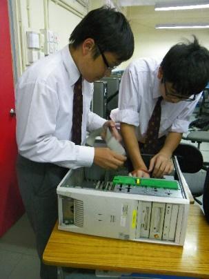 http://www.cls.edu.hk/web/upload/Image/2012-13/comp/2011-11-16/100_0540.JPG